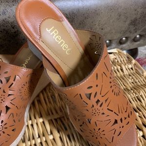 J.Renee slide great for Fall or Summer new shoe good color fun to wear